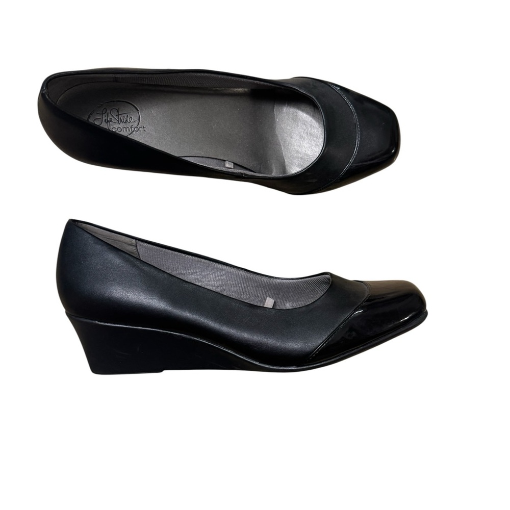 Life Stride | Elegant Black Wedges Size 11 Closed Toe Ballerina Office Career